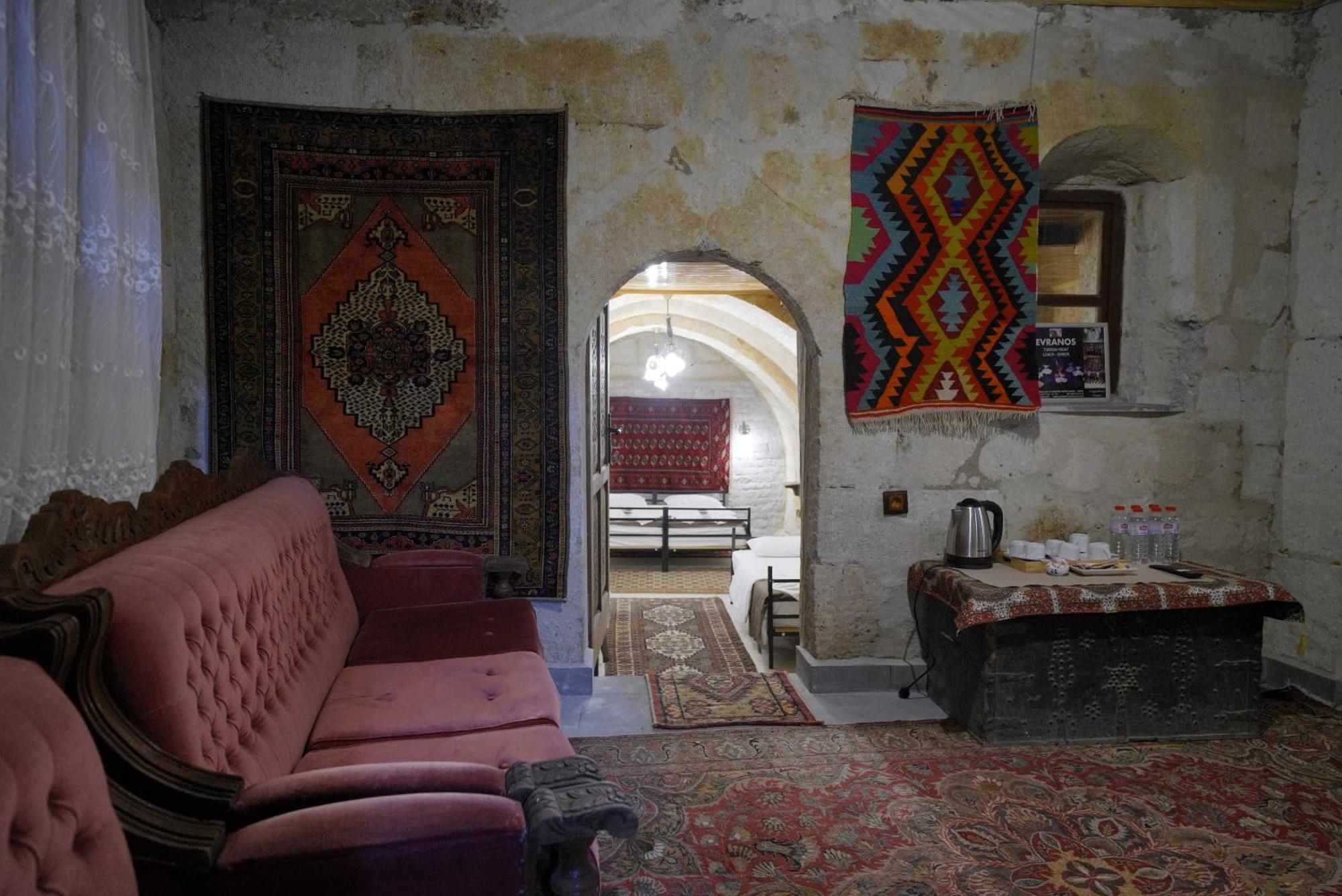 גורמה View Cave Hotel מראה חיצוני תמונה